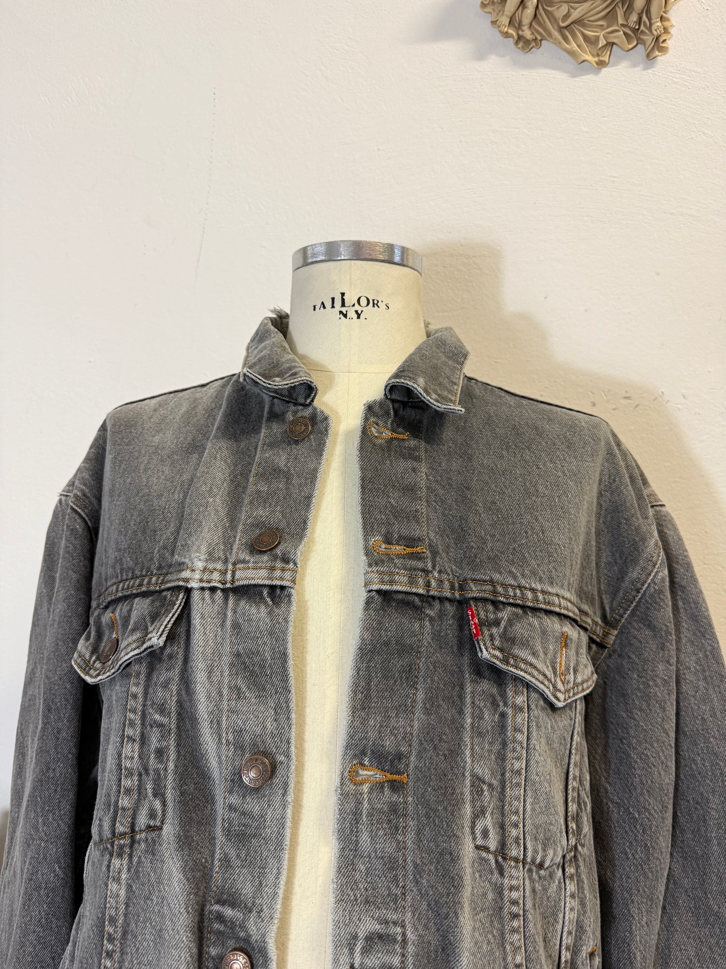 Vintage Levi’s Jacket “L/XL”