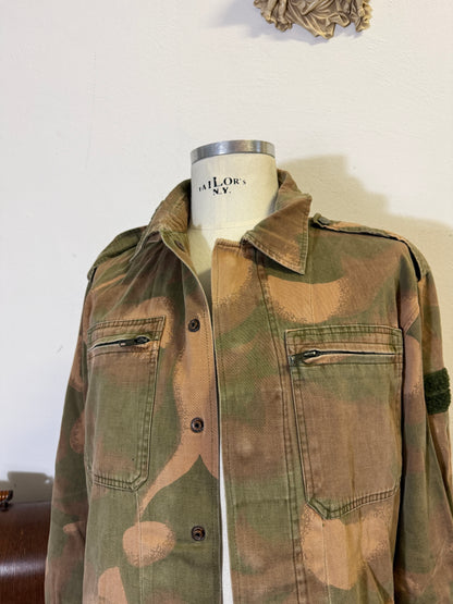Vintage 90’s Hungarian Army Overshirt “M”