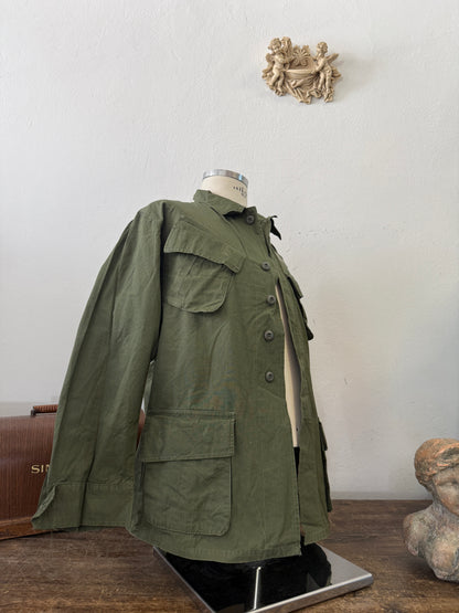 Vintage 60’s Jungle Jacket Us Army “M/L”