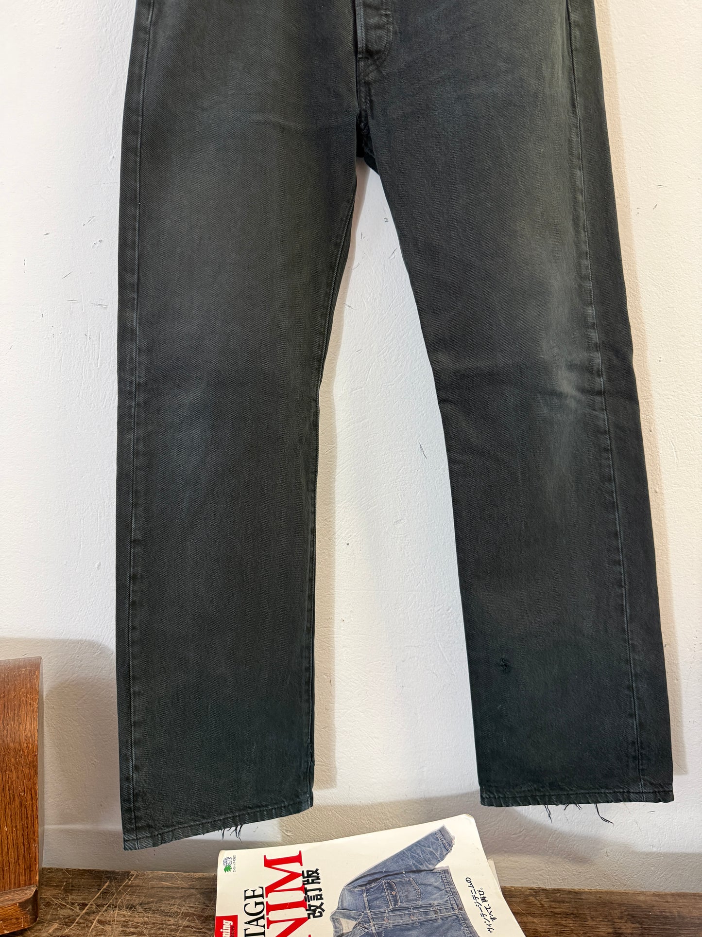 Vintage Levi’s 501 “W34 L32”