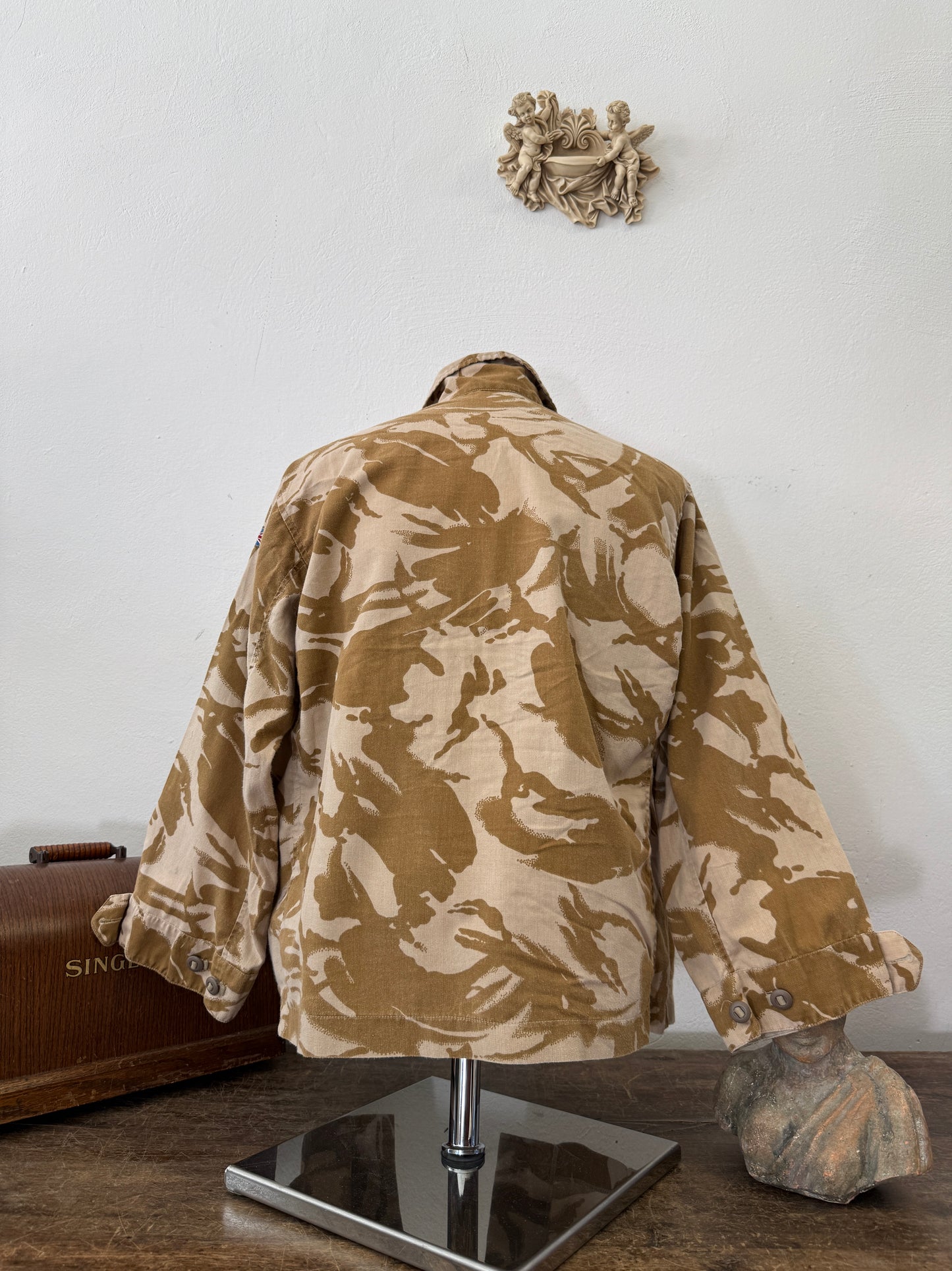Vintage British Army Dpm Jacket “S”