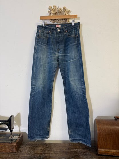 Vintage Levi’s 501 “W33 L34”