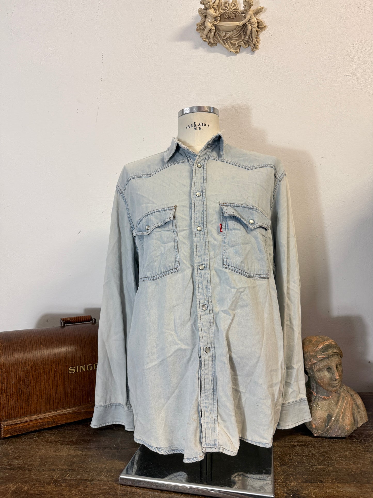 Vintage Western Denim Shirt Levi’s “XL”