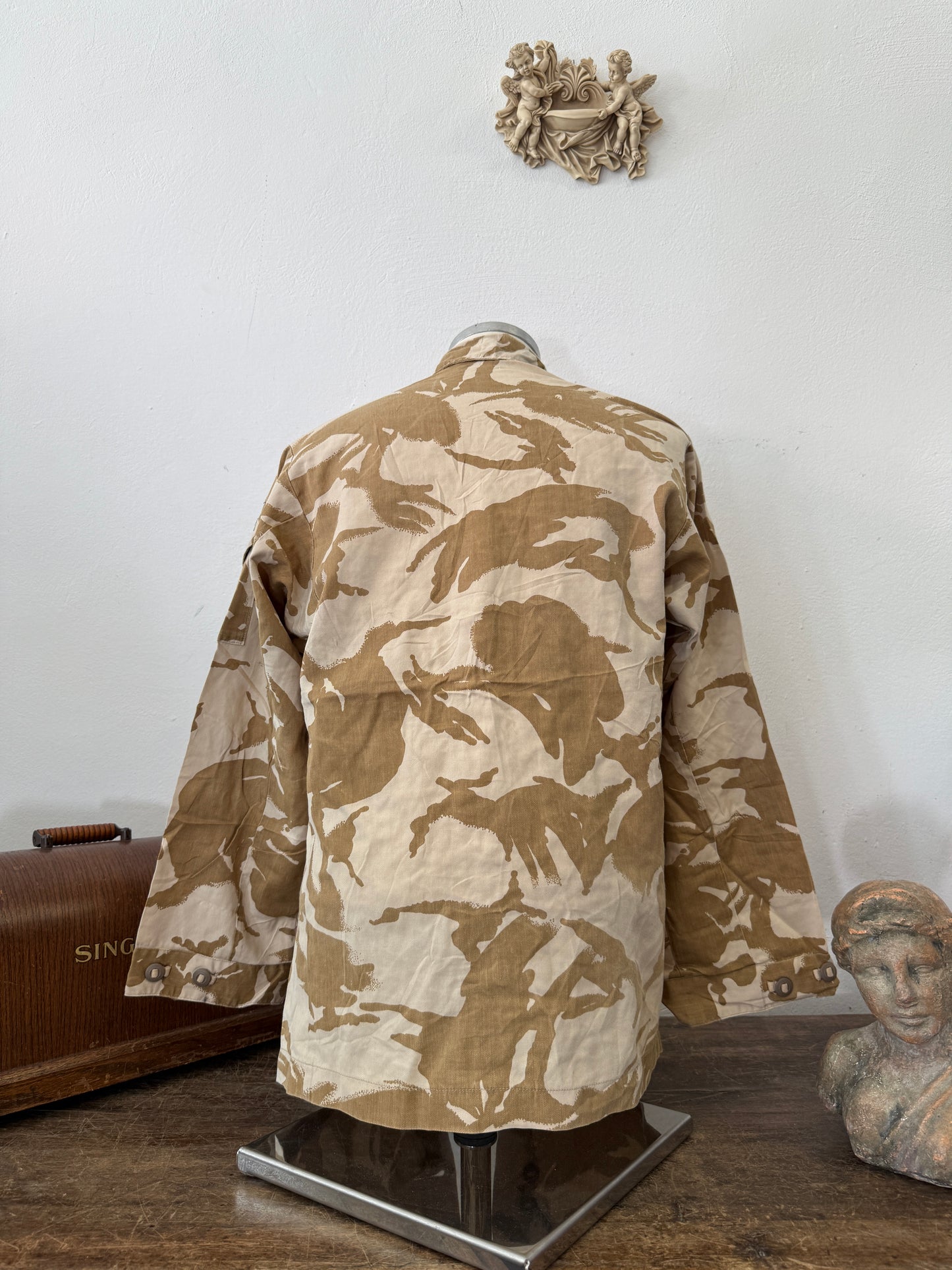Vintage British Army Dpm Jacket “L”