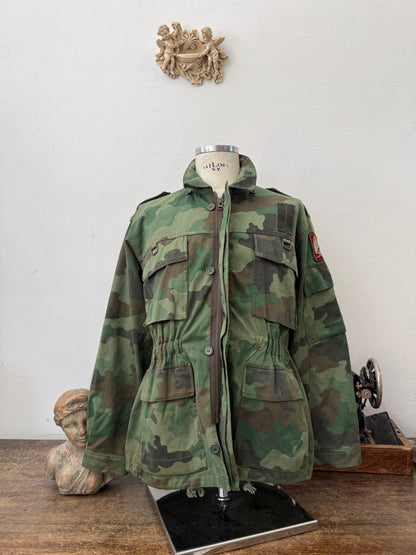 Vintage 90’s Serbian Army Jacket “L”