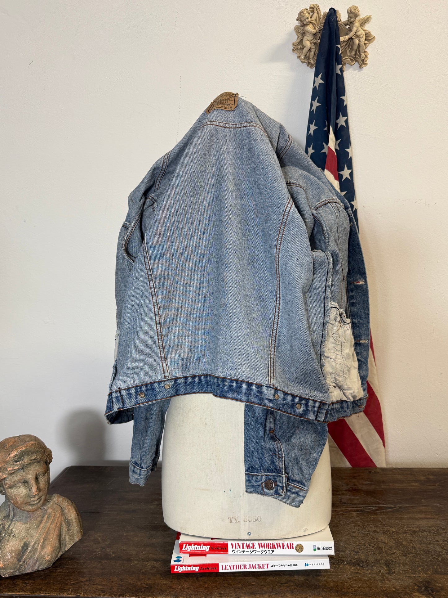 Vintage Levi’s Jacket “L”