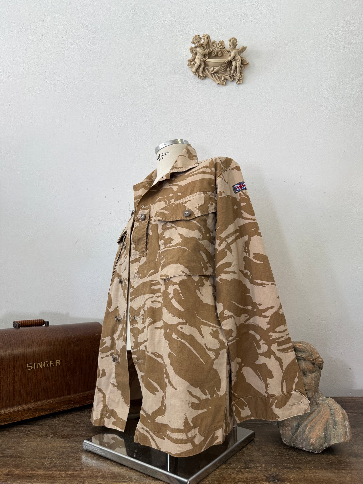 Vintage British Army Dpm Jacket “L”