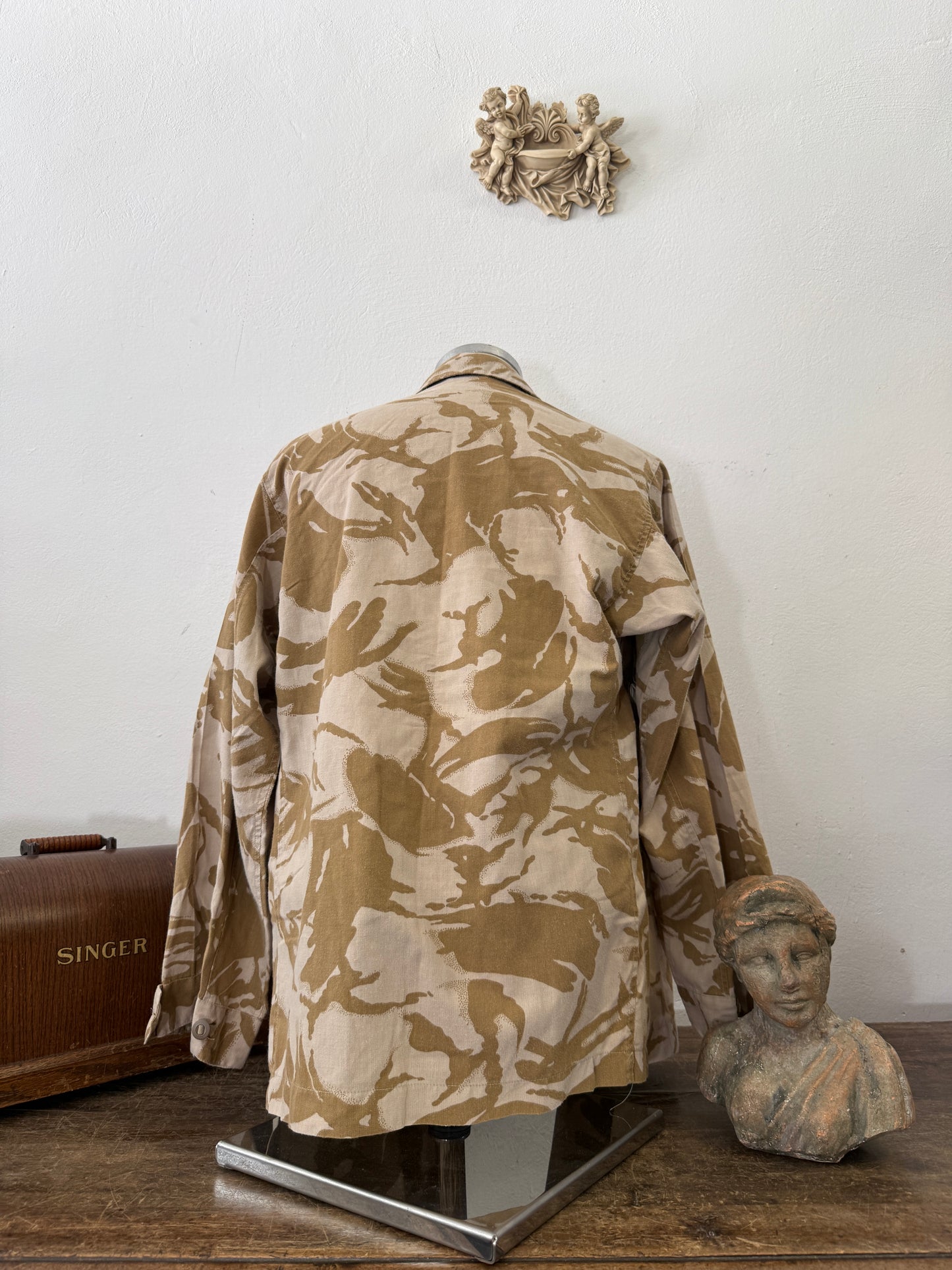 Vintage British Army Dpm Jacket “L”