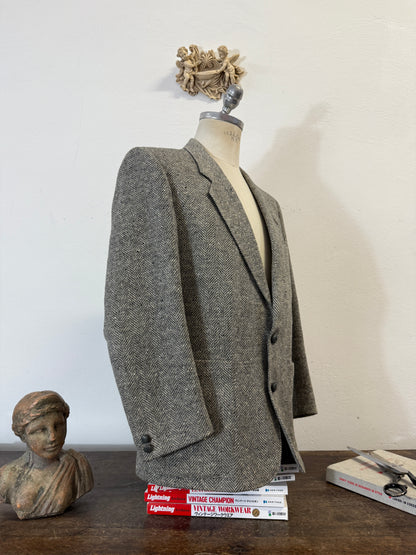Vintage Wool Harringbone Blazer “M”