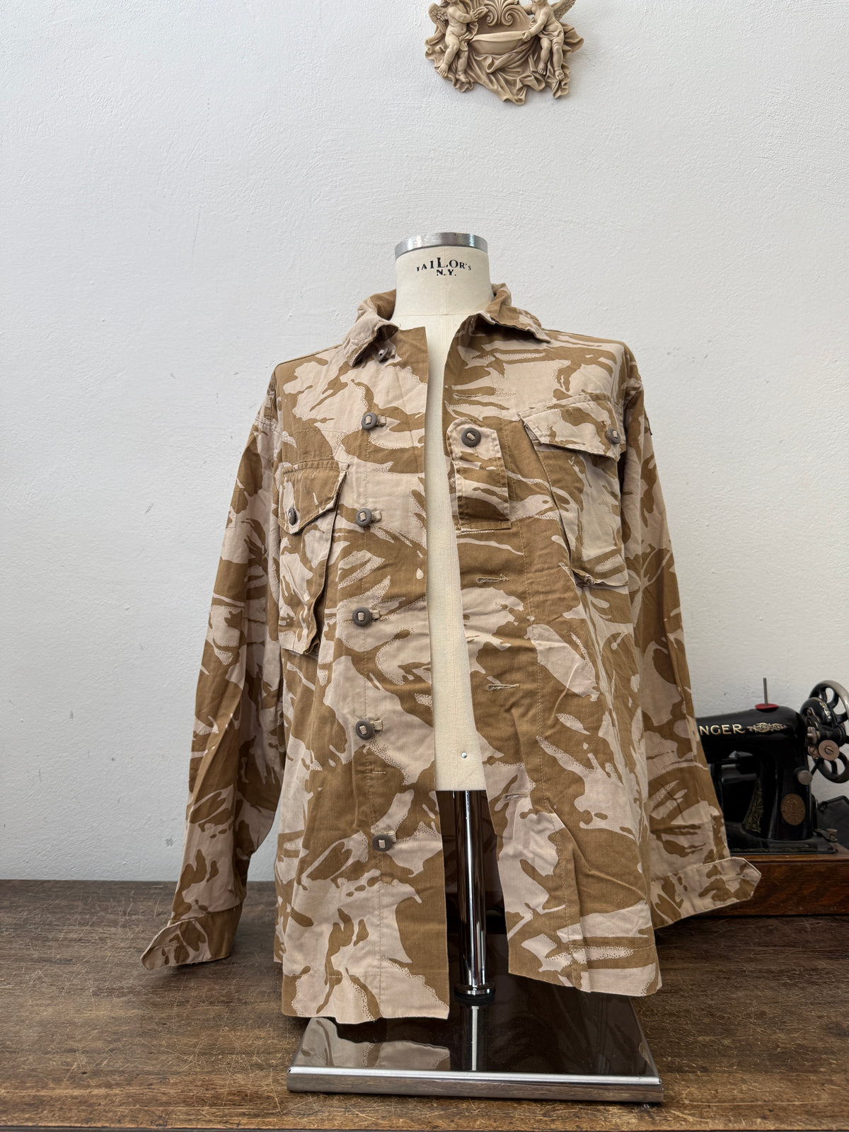 Vintage British Army Dpm Jacket “XL”