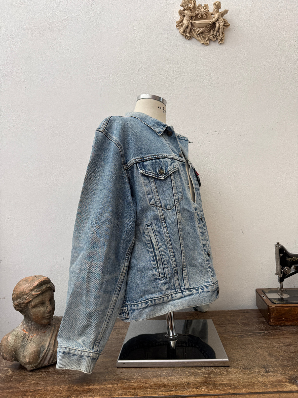 Vintage Levi’s Jacket “XL”