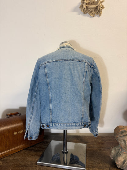 Vintage Levi’s Jacket “S/M”