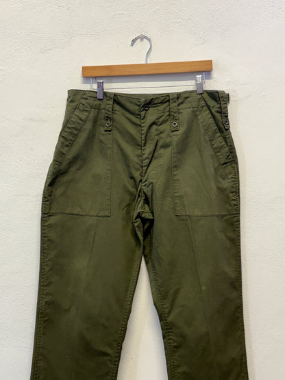 Vintage British Fatigue Army Pants “W33”