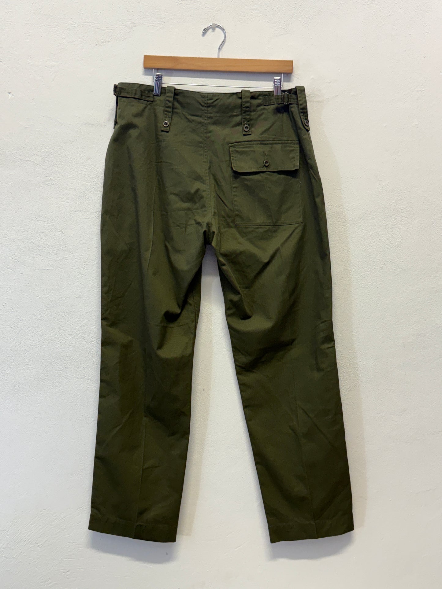 Vintage British Fatigue Army Pants “W35”