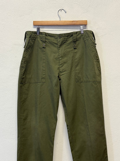 Vintage British Fatigue Army Pants “W36”