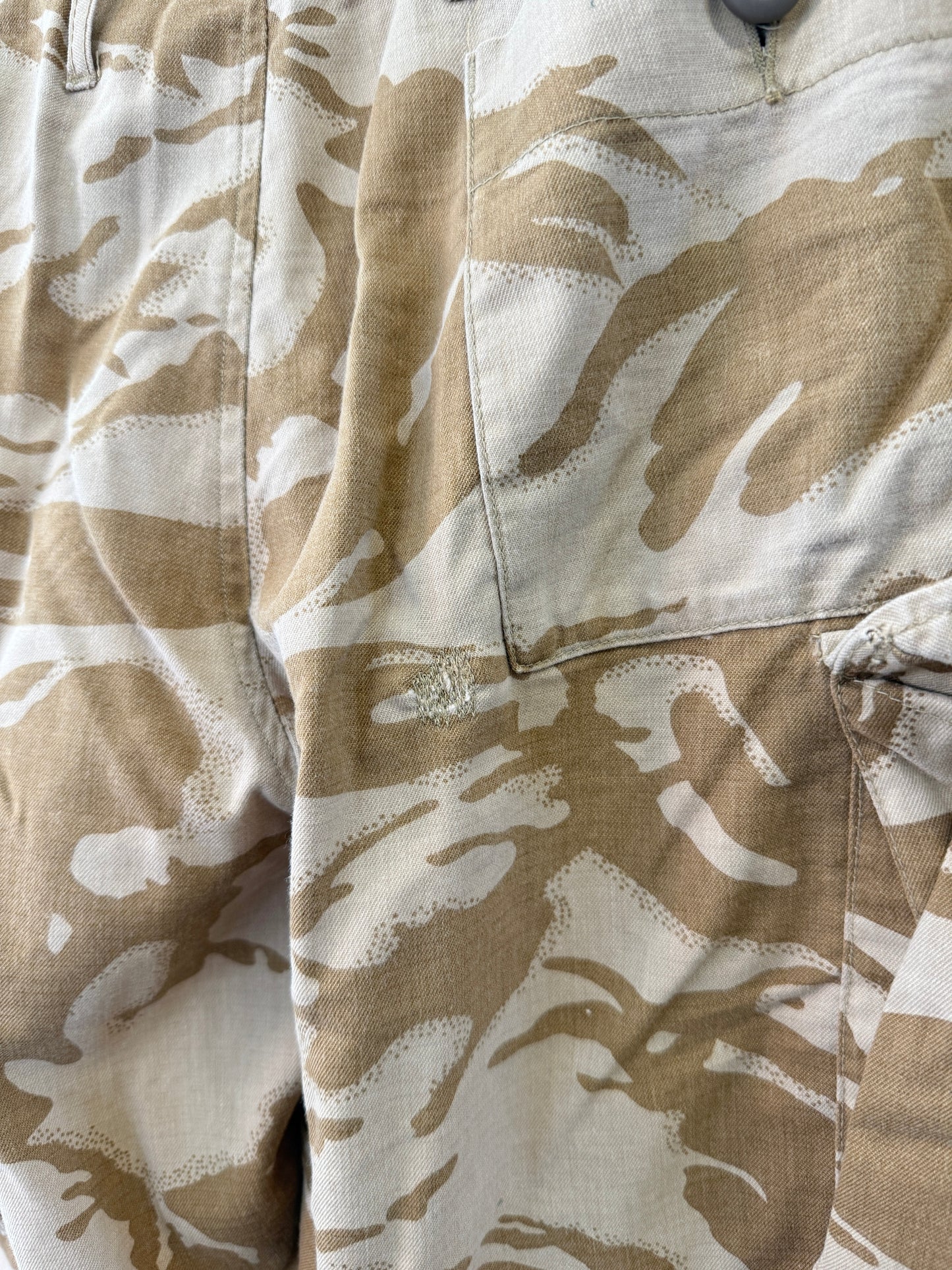 Vintage British Army Camo Cargo Pants “W31”