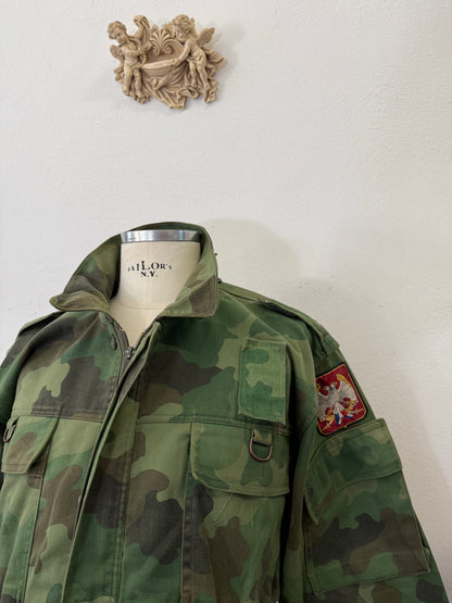 Vintage 90’s Serbian Army Jacket “L/XL”