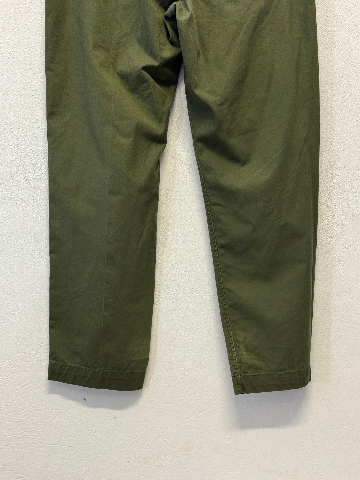 Vintage British Fatigue Army Pants “W32”