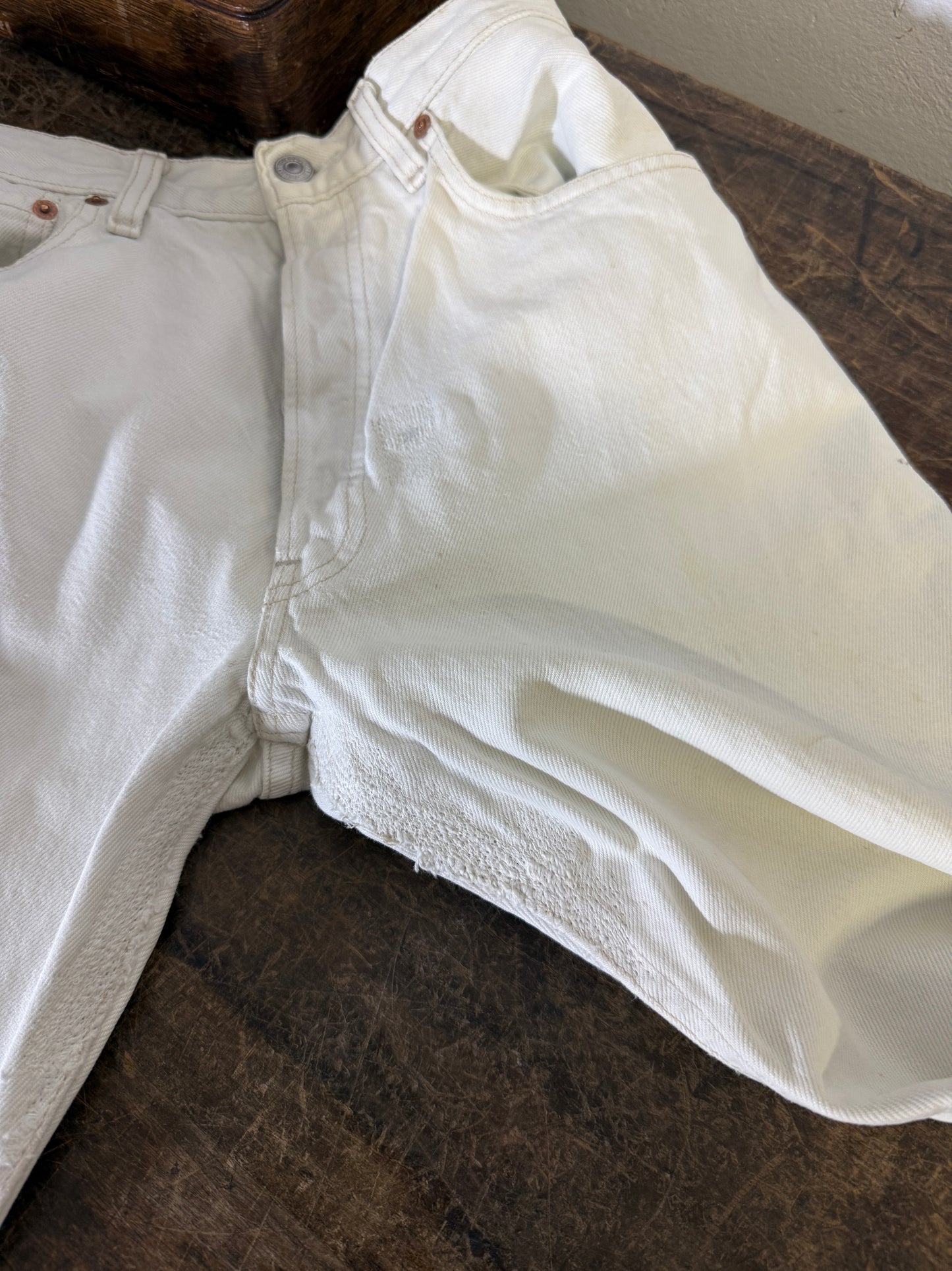 Vintage Levi’s 501 “W31 L32”