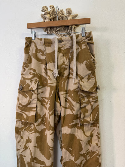 Vintage British Army Camo Cargo Pants “W30”