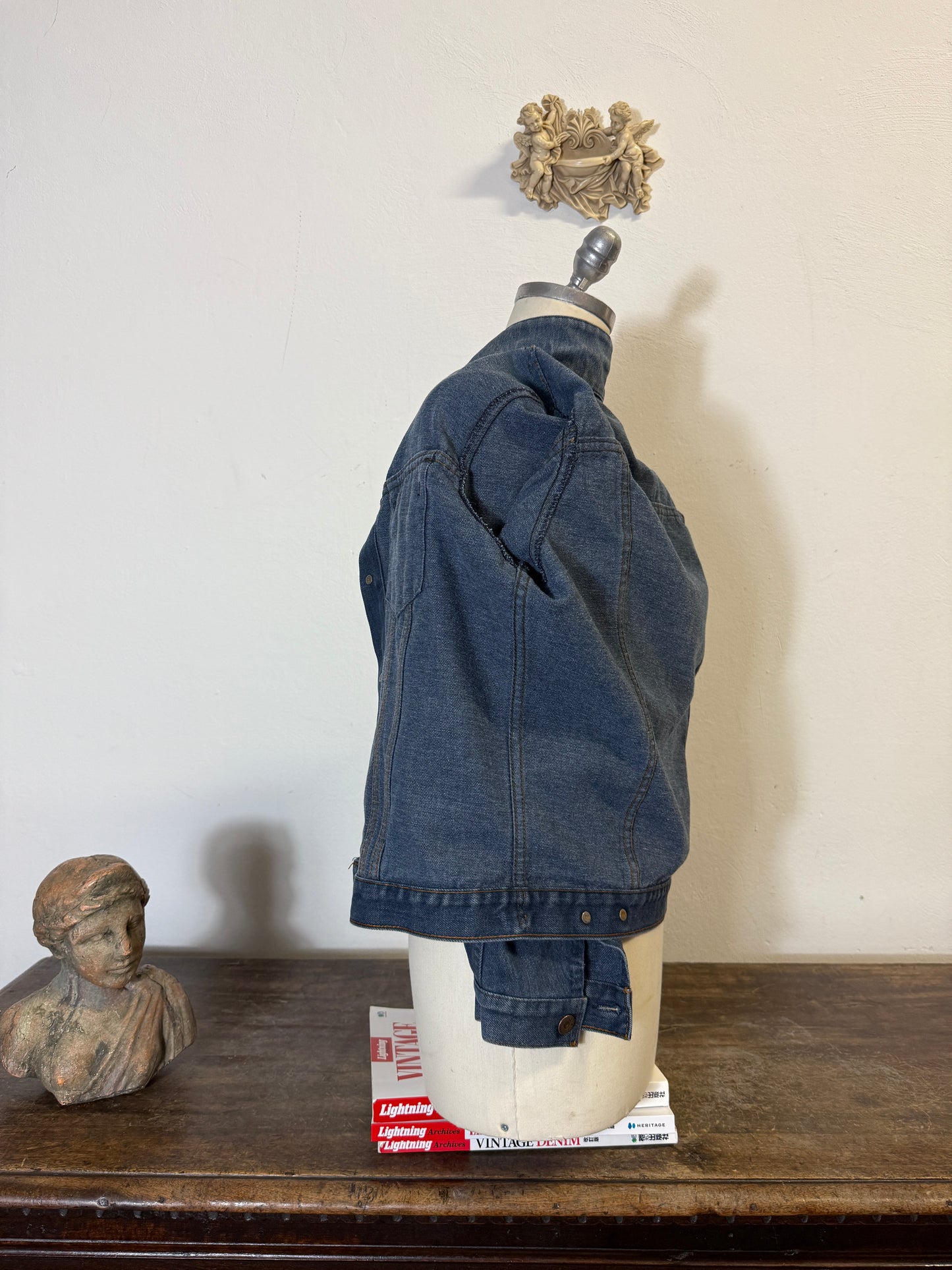 Vintage Levi’s Jacket “S/M”