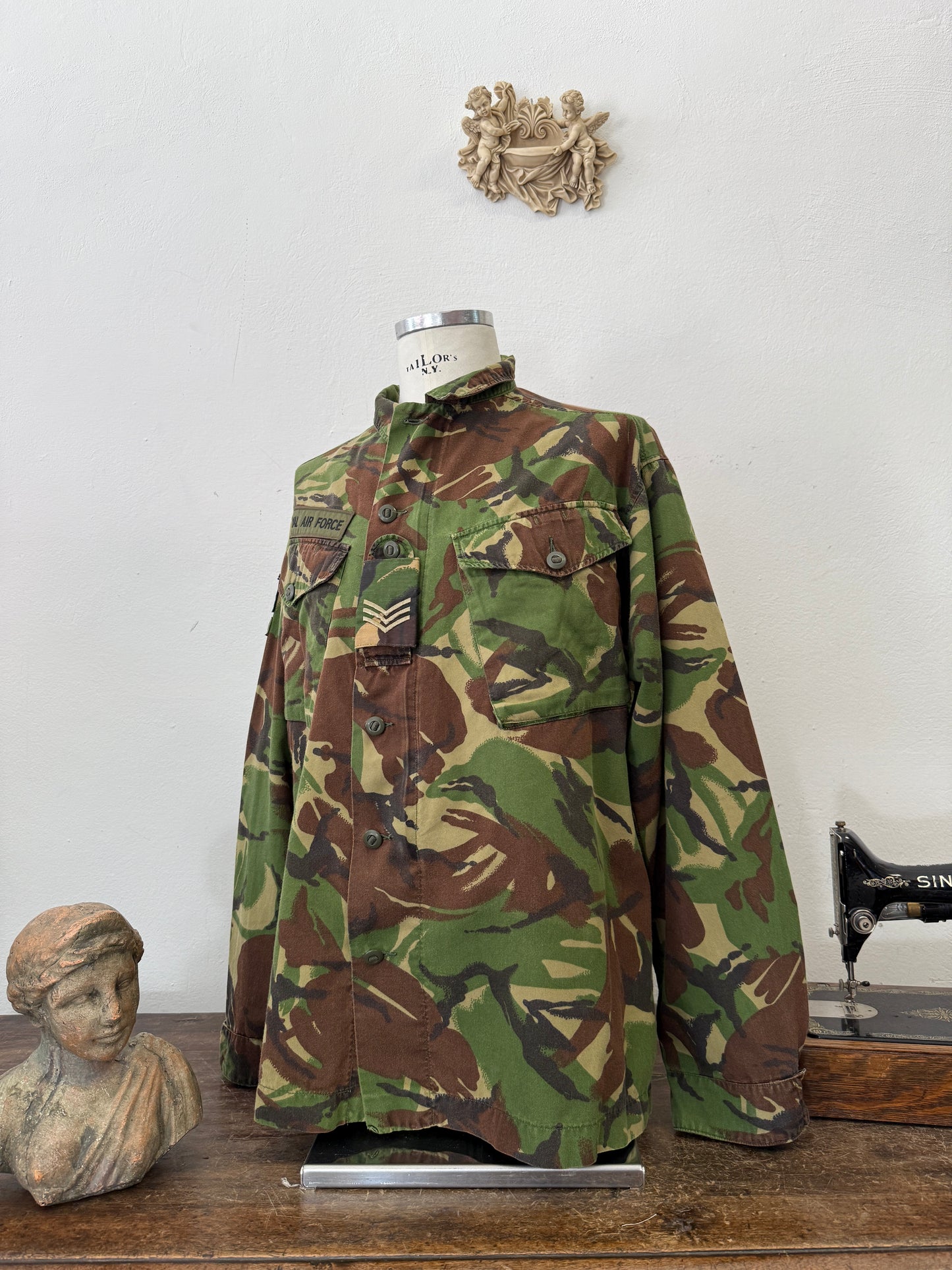 Vintage 90’s British Air Force Camo Jackets “XL”