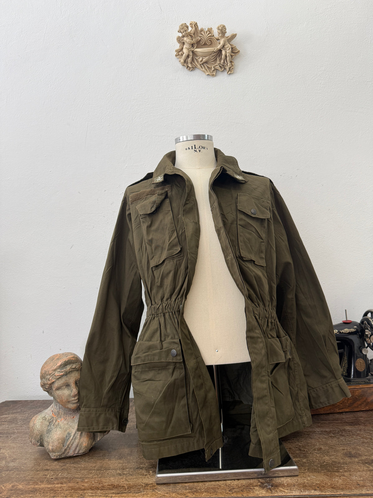 Vintage 80’s Italian Army Jacket “L”