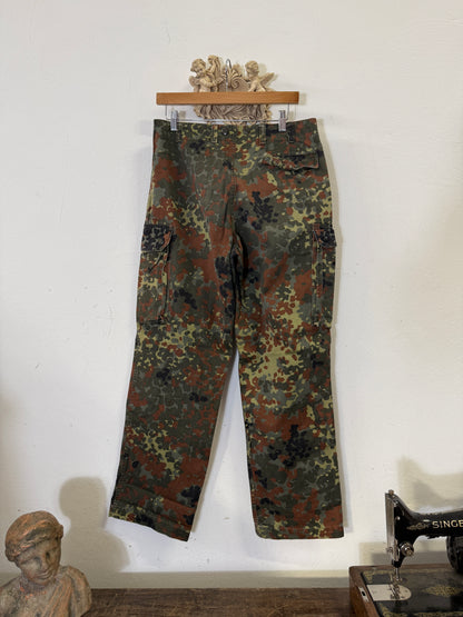 Vintage German Army Camo Cargo Pants “W33”