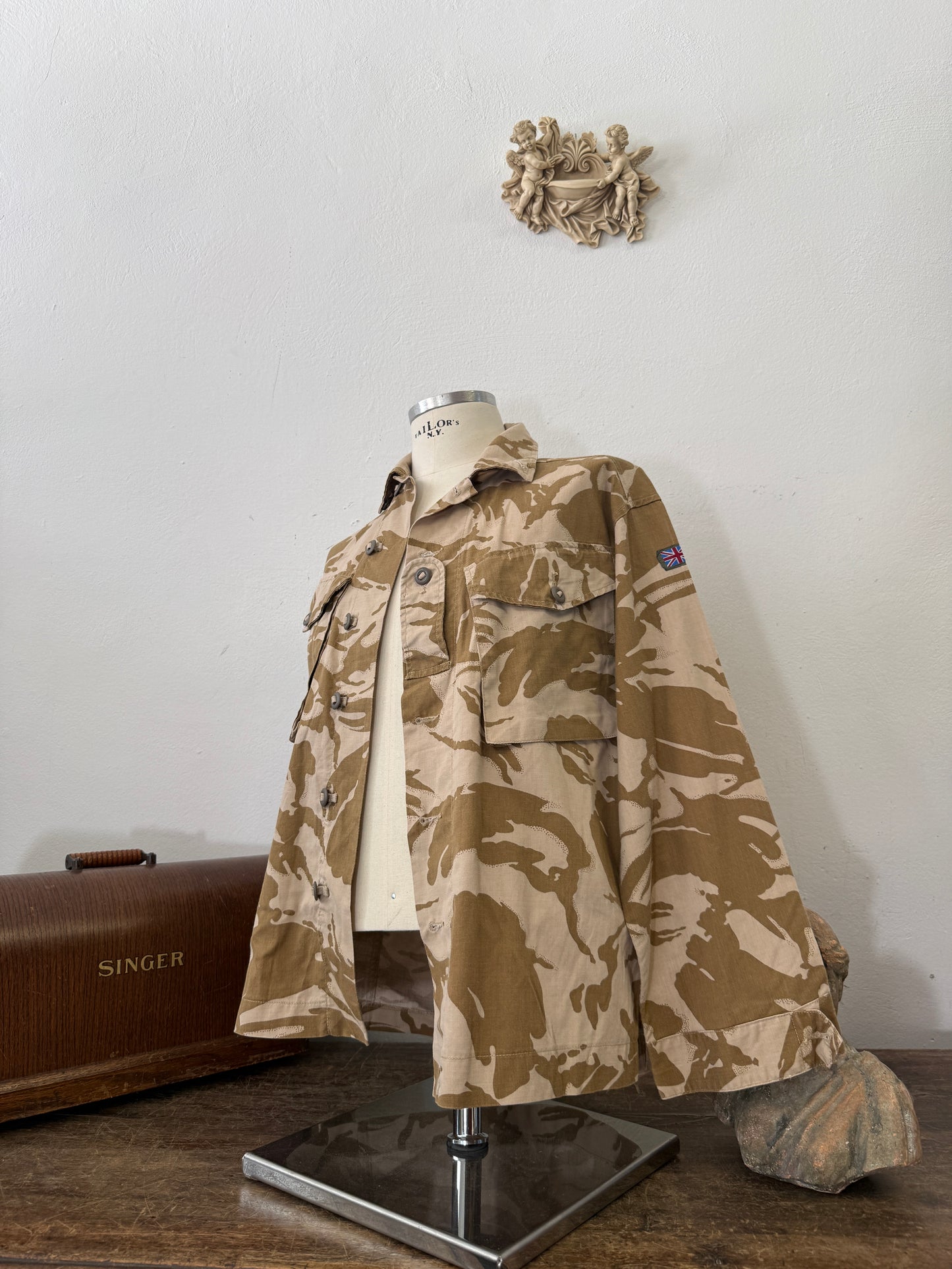 Vintage British Army Dpm Jacket “M”