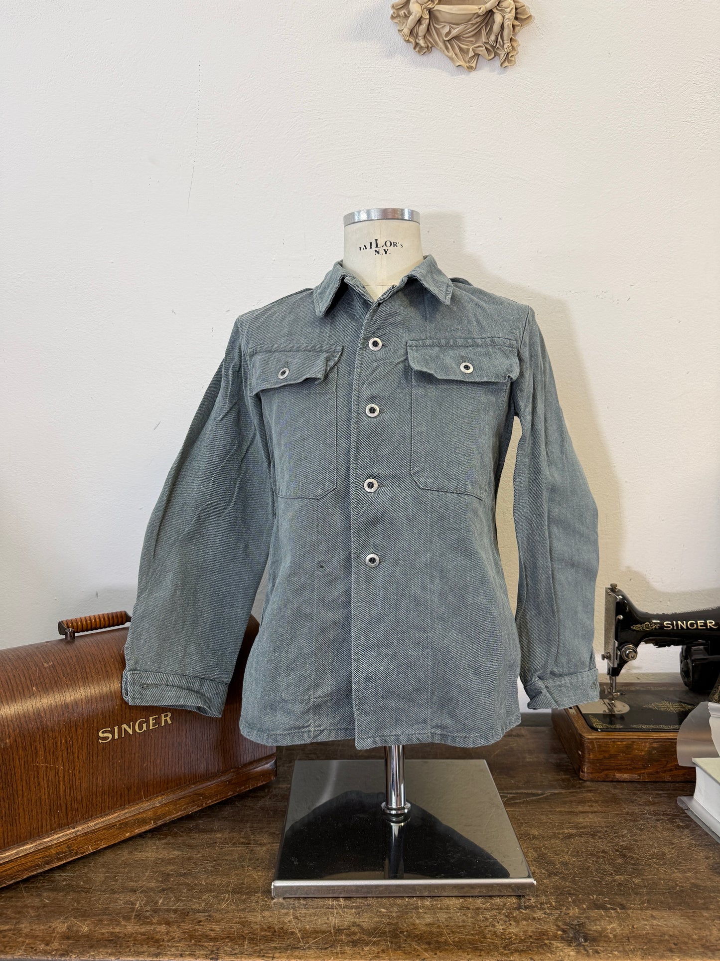 Vintage Swiss Army Jacket “S/M”