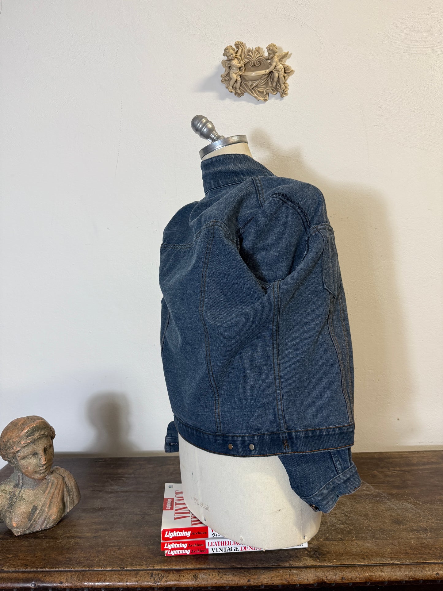 Vintage Levi’s Jacket “S/M”