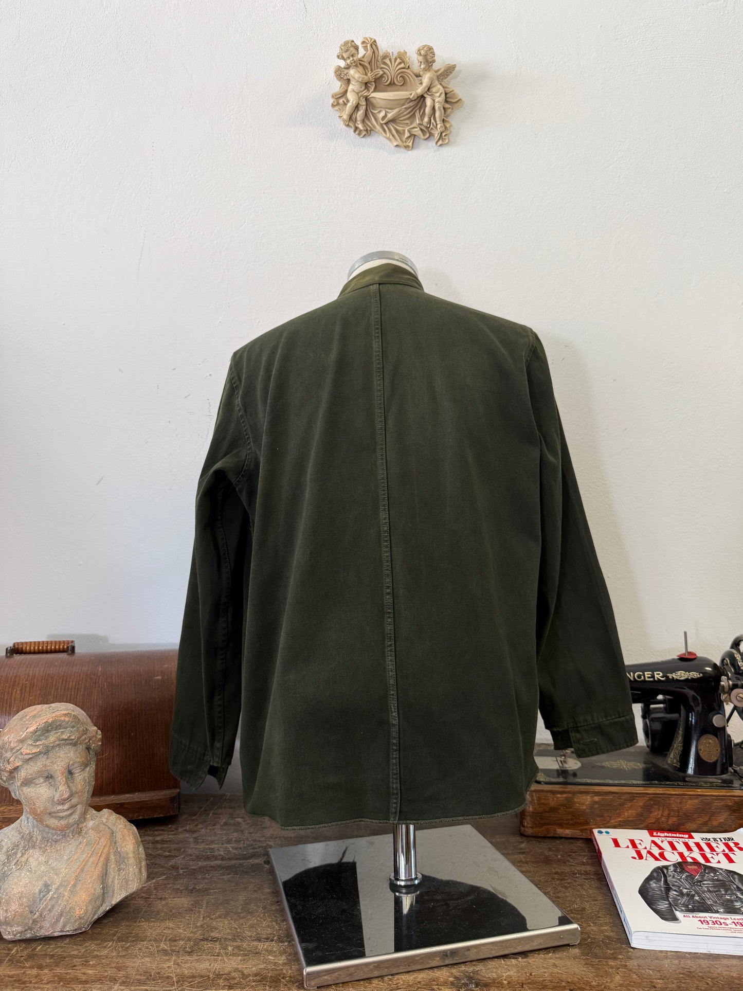 Vintage 80’s Faded Hungarian Army Shirt “S/M”