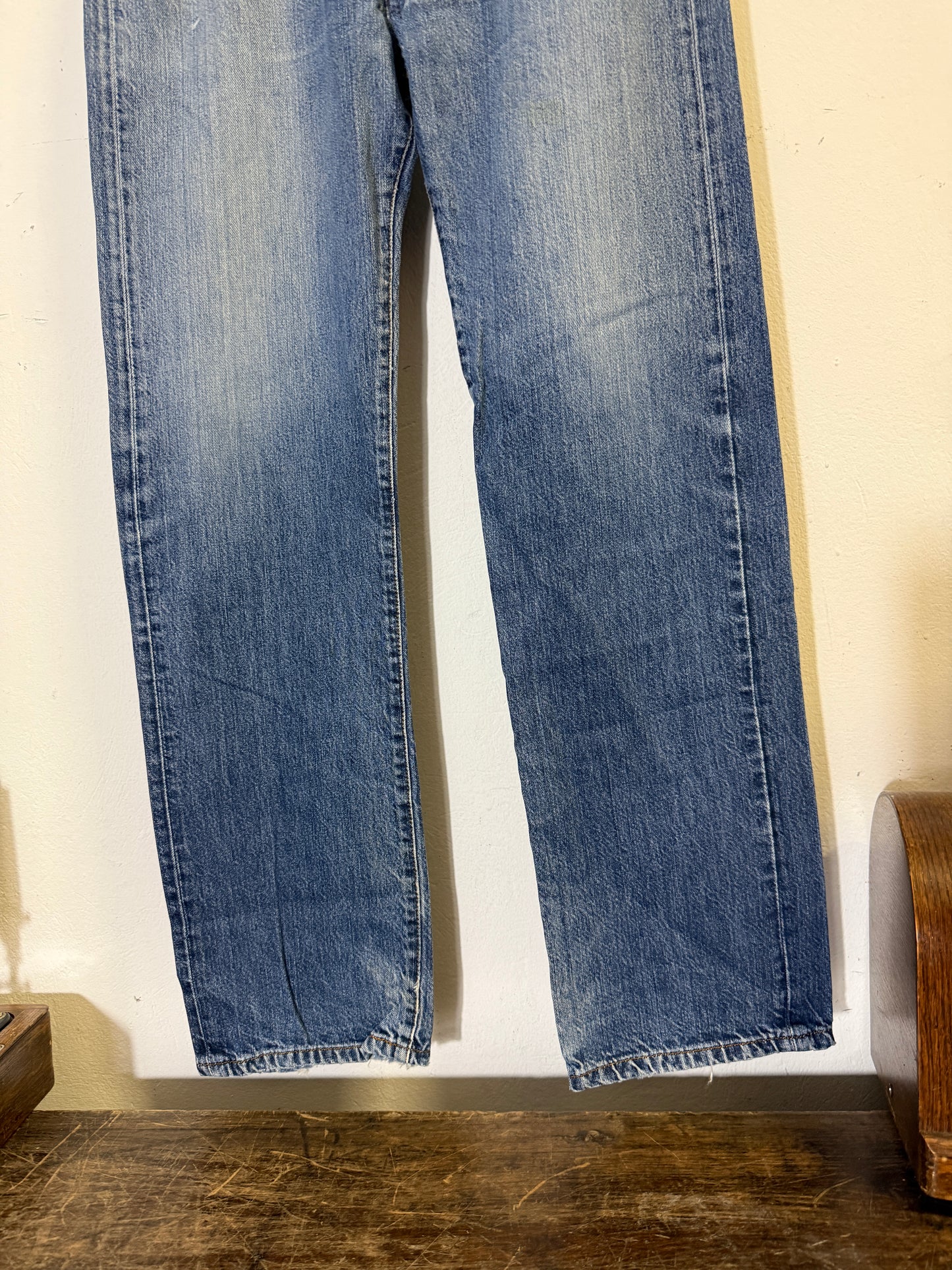 Vintage Levi’s 501 “W34 L34”