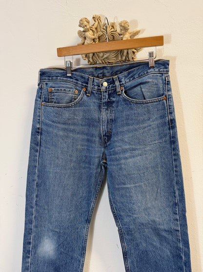 Vintage Levi’s 505 “W35 L34”