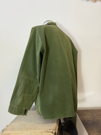 Vintage 80’s Hungarian Army Shirt “M”