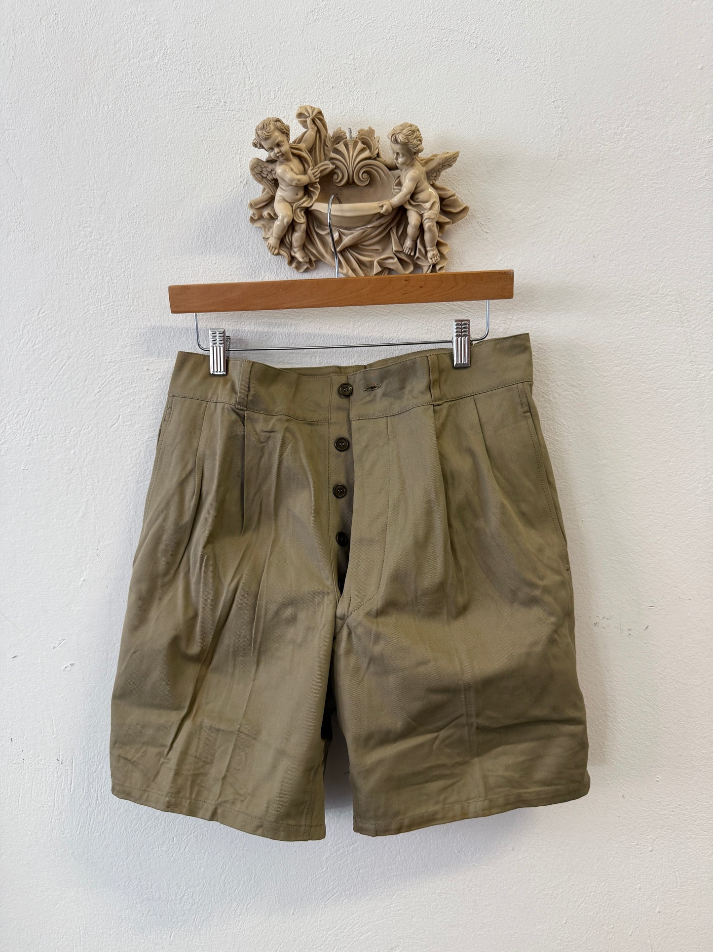 Vintage Italian Army Bermuda Shorts with Buttons 84 cm