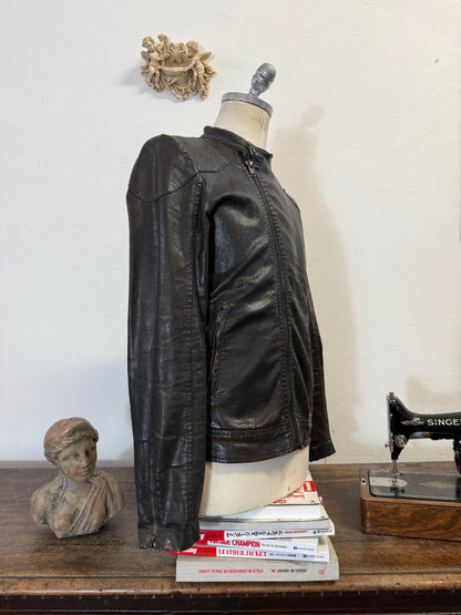 Glossy Leather-Effect Cotton Jacket “M”