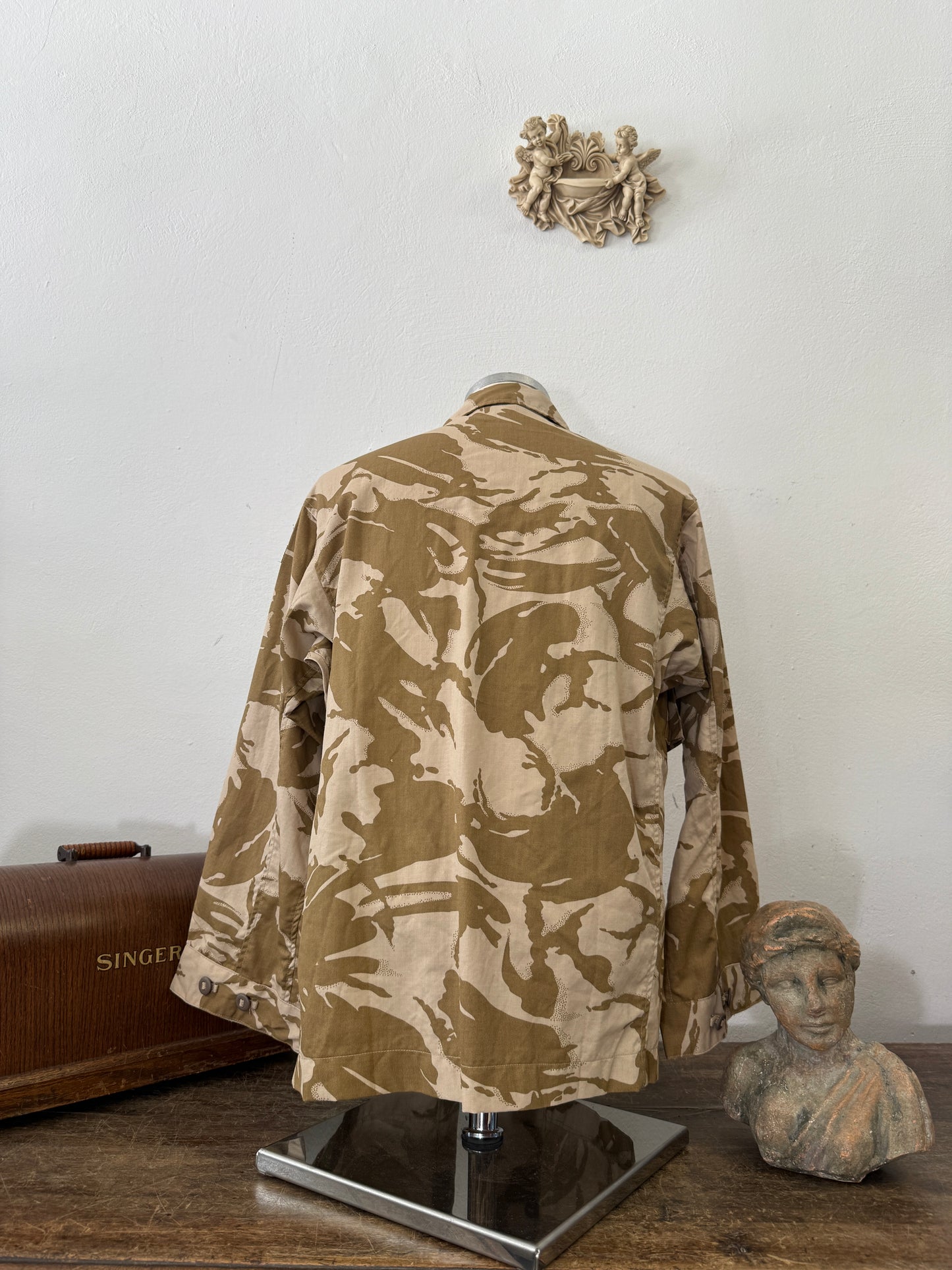 Vintage British Army Dpm Jacket “M”