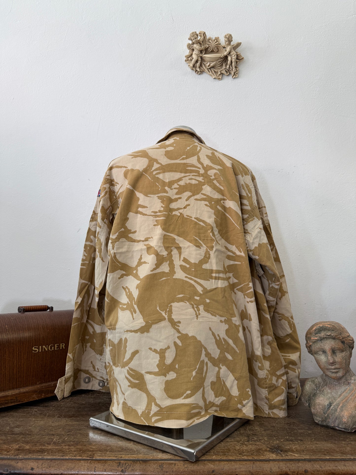Vintage British Army Dpm Jacket “XL”