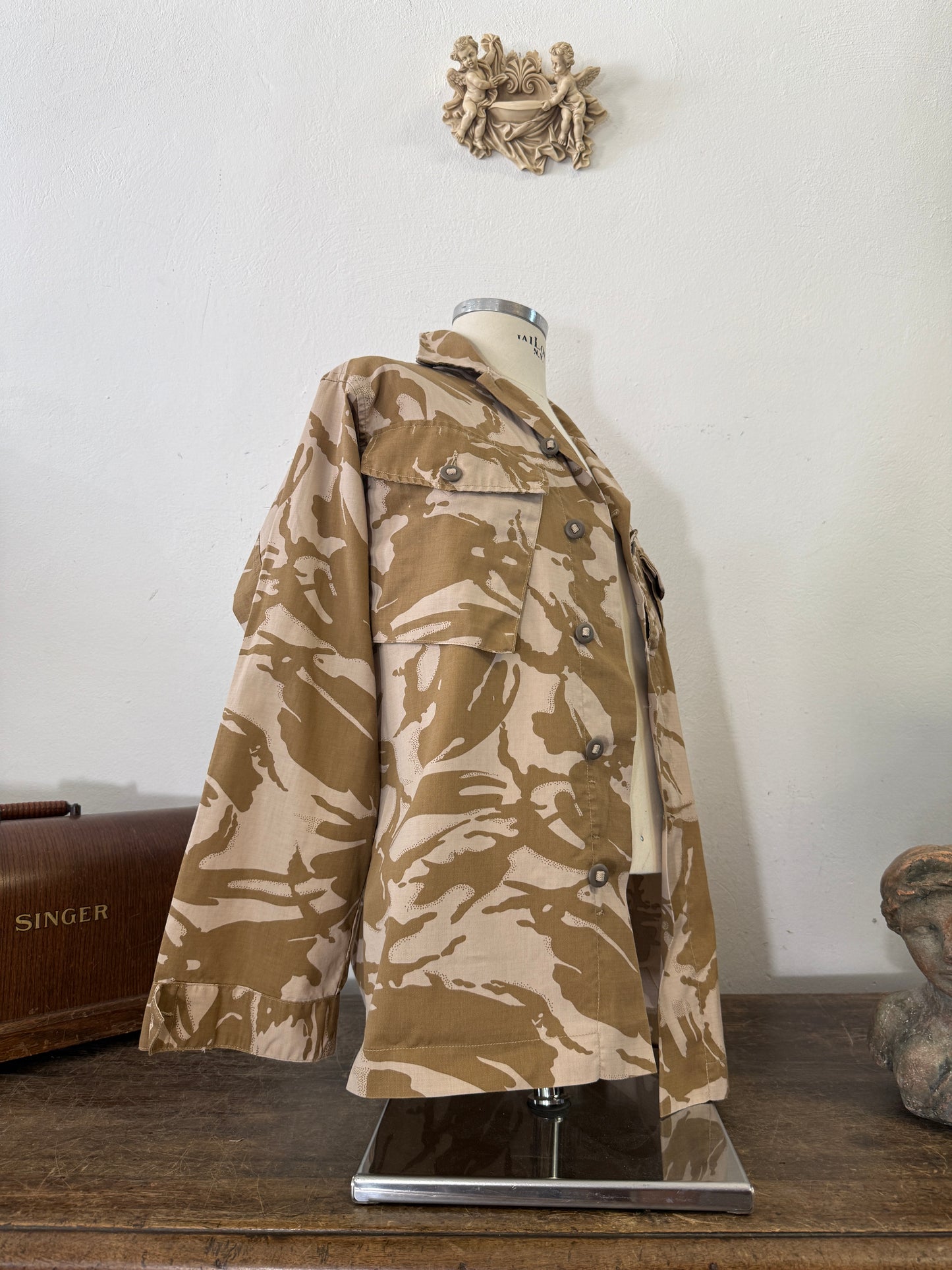 Vintage British Army Dpm Jacket “L”