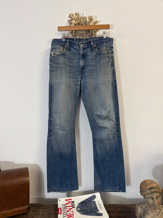 Vintage Levi’s 516 “W35 L32”