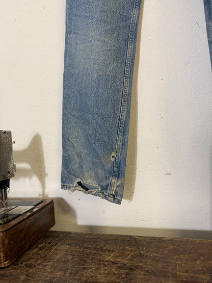 Vintage Levi’s 501 “W32 L32”
