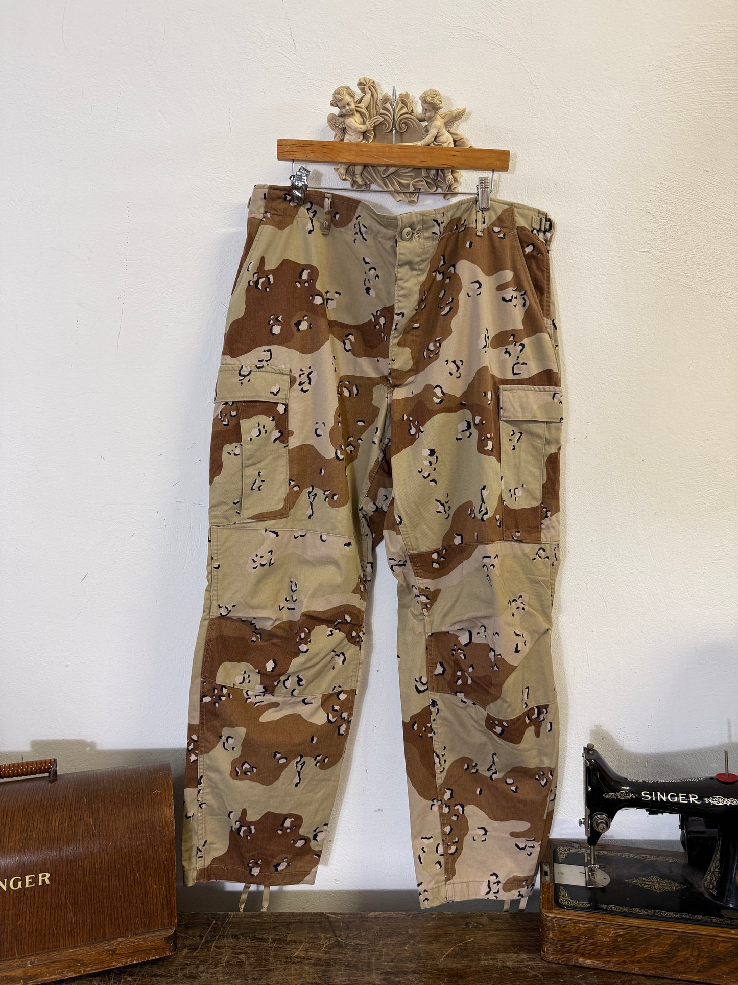 Vintage Desert Chocolate Cargo Pants Us Army “W42”