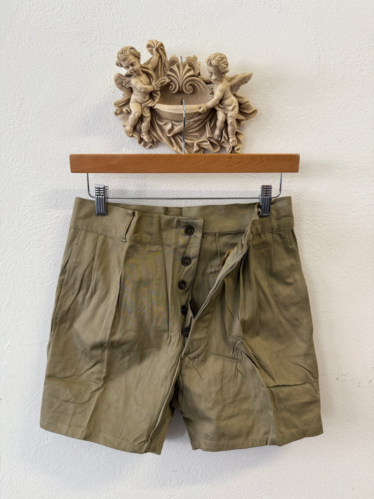 Vintage Italian Army Bermuda Shorts with Buttons 77 cm