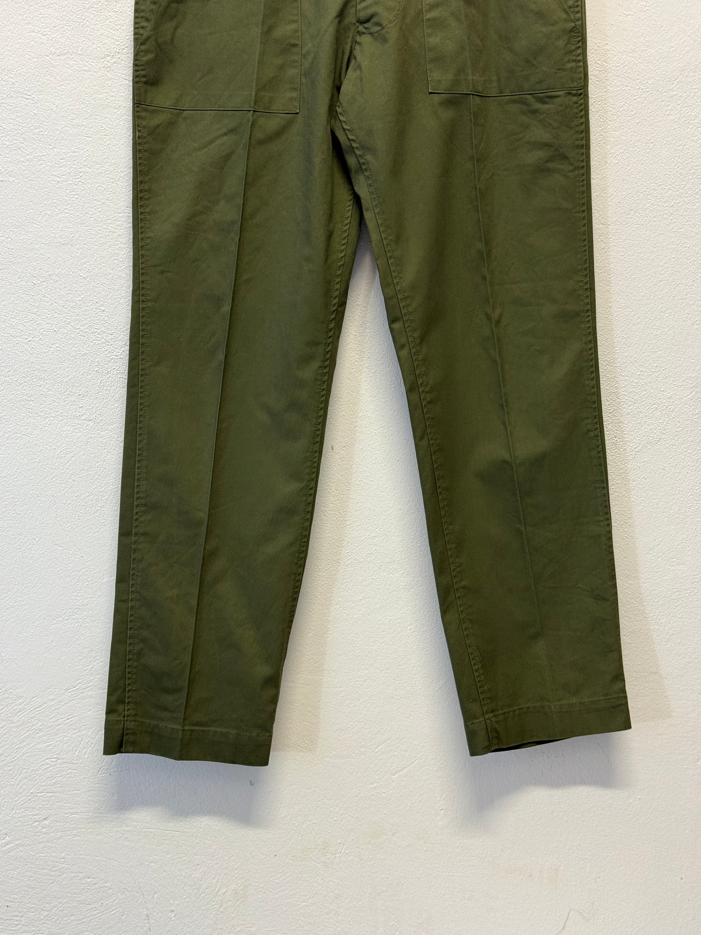 Vintage British Fatigue Army Pants “W32”