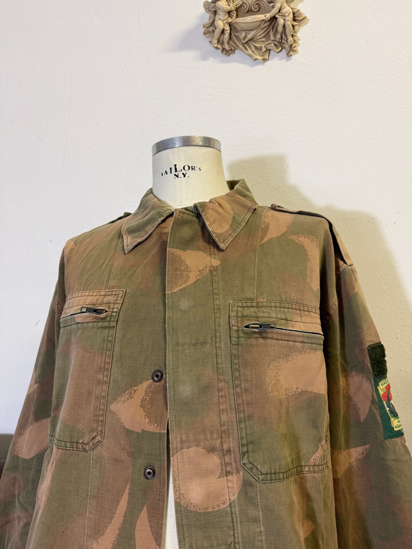 Vintage 90’s Hungarian Army Overshirt “XL”