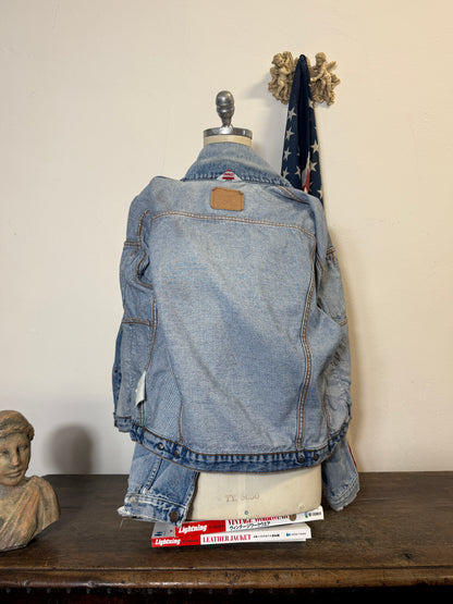 Vintage Levi’s Jacket “M/L”