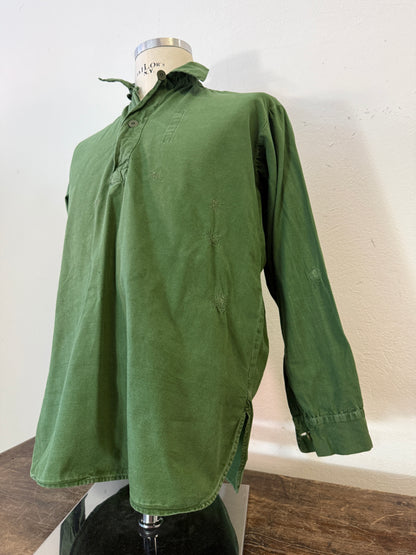 Vintage 80’s Swedish Army Shirt “M”