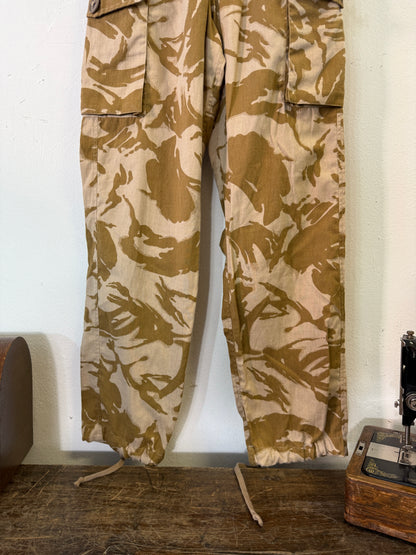 Vintage British Army Camo Cargo Pants “W30”