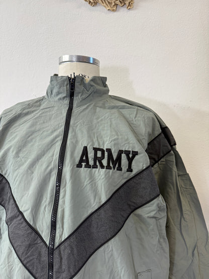 US Army IPFU Reflective Windbreaker – Training Uniform Jacket “L/XL”